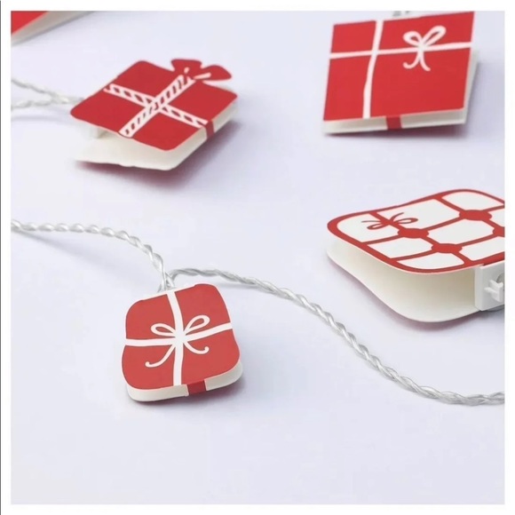 IKEA Decorative LED string light with 12 lights battery operated, metal gift box - Picture 4 of 5